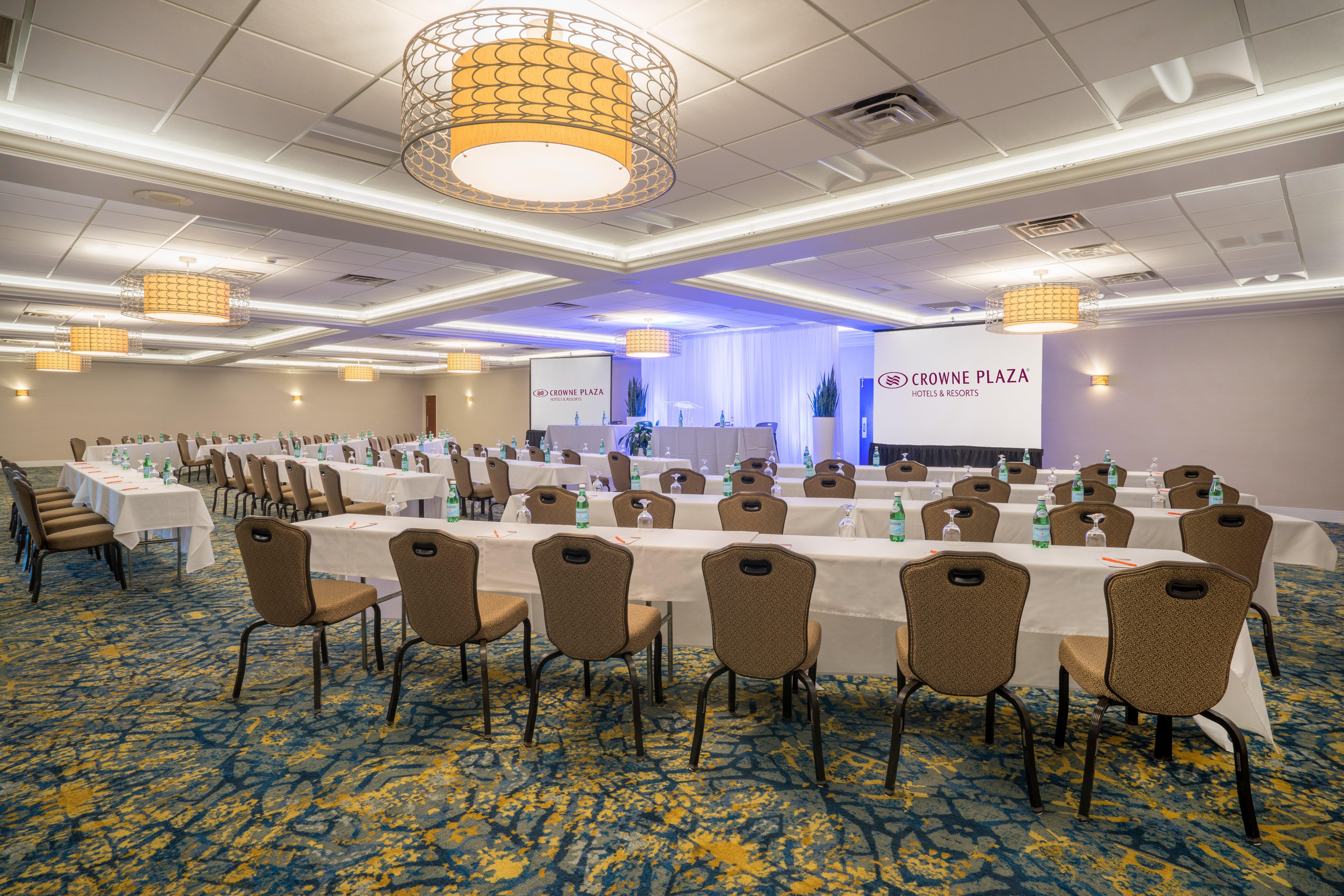 Crowne Plaza Hotel And Suites Pittsburgh South By Ihg Mt. Lebanon Exterior foto