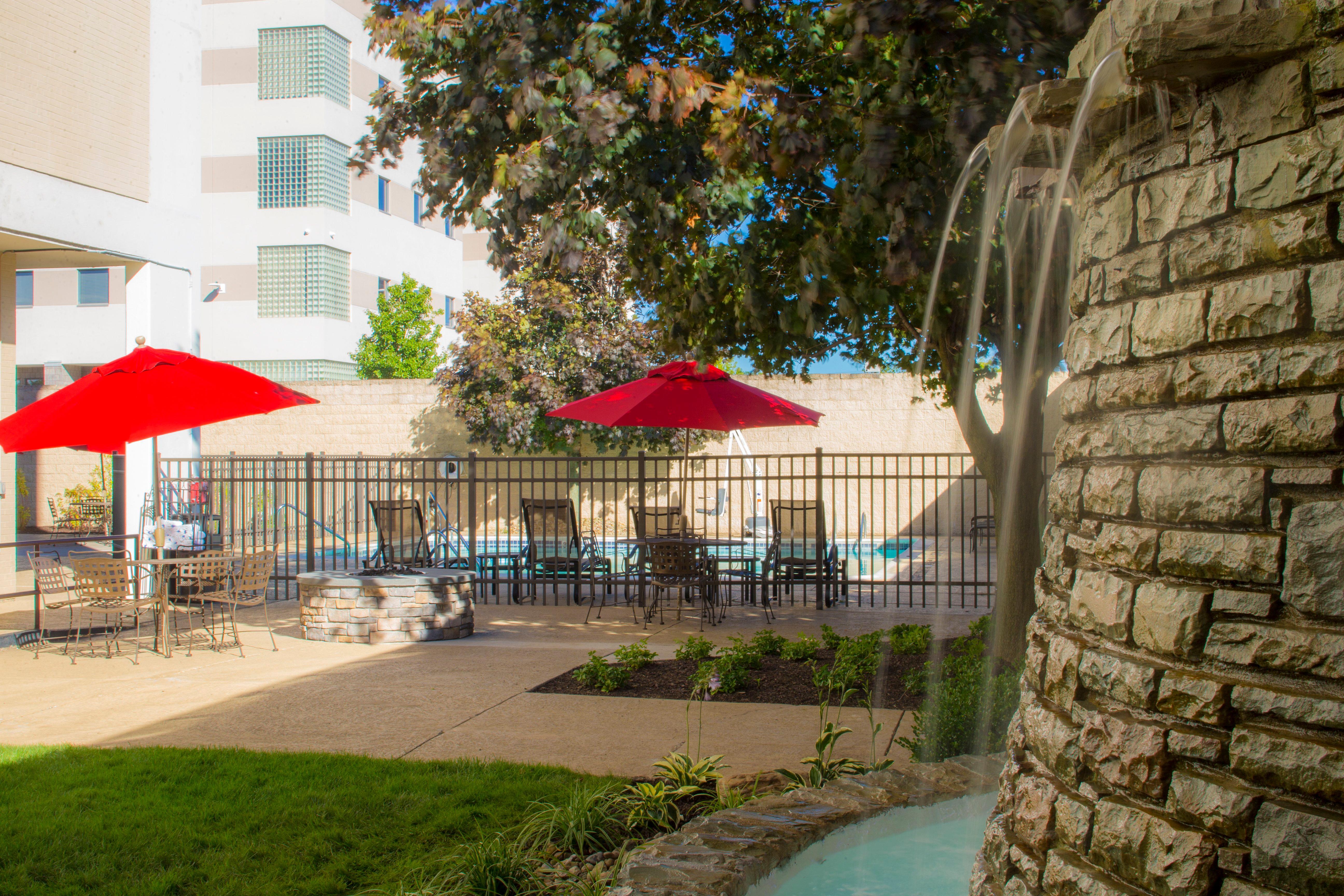 Crowne Plaza Hotel And Suites Pittsburgh South By Ihg Mt. Lebanon Exterior foto