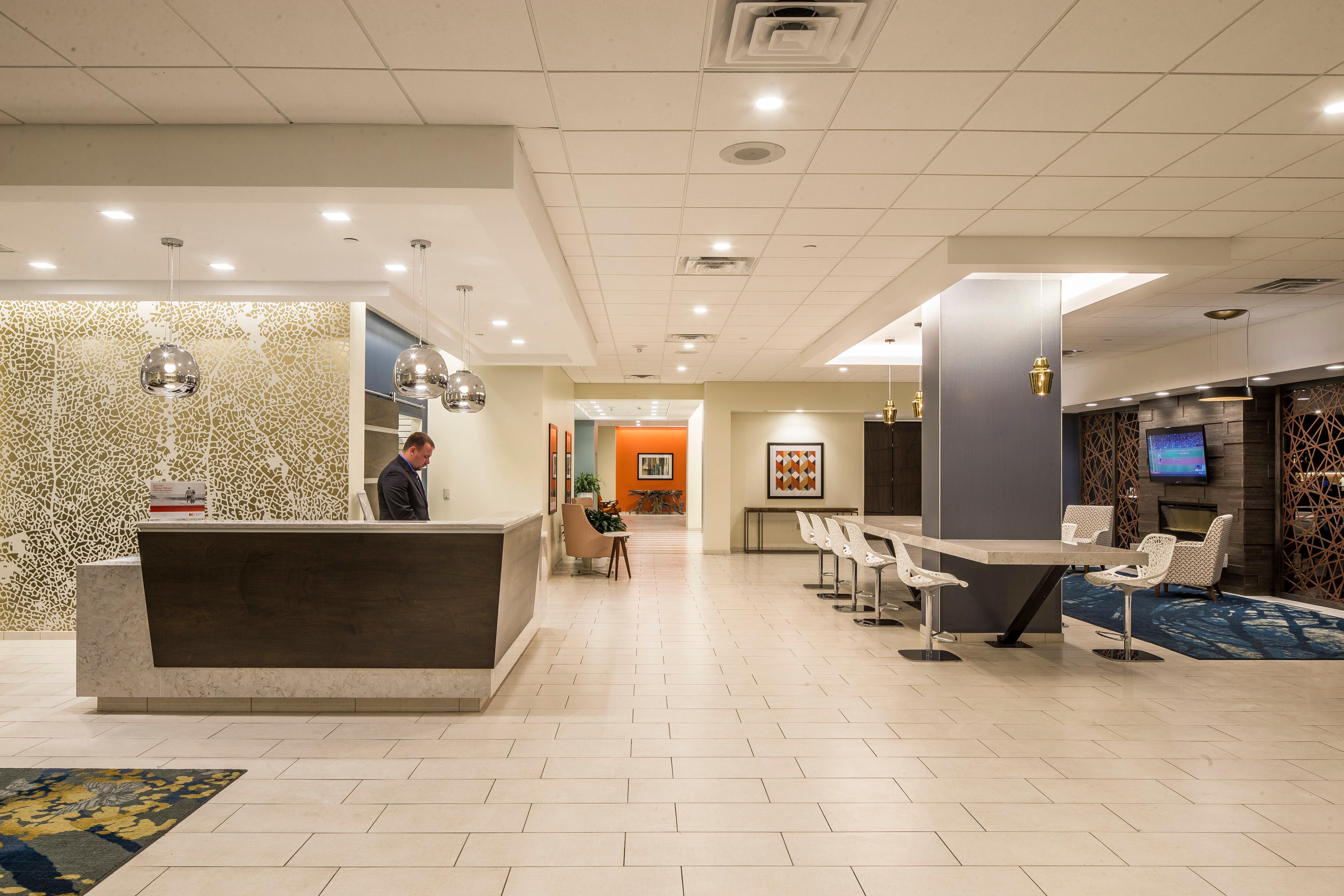 Crowne Plaza Hotel And Suites Pittsburgh South By Ihg Mt. Lebanon Exterior foto